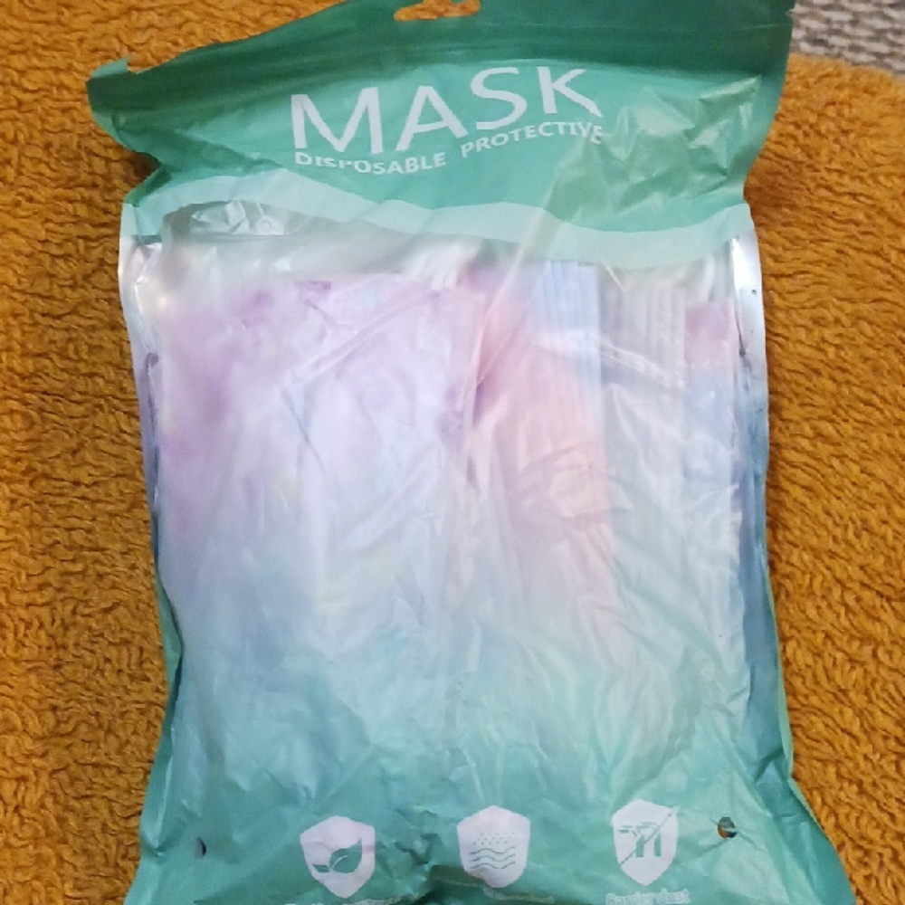 Green Disposable Protective Mask